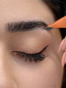 انواع تکنیک های اصلاح ابرو
