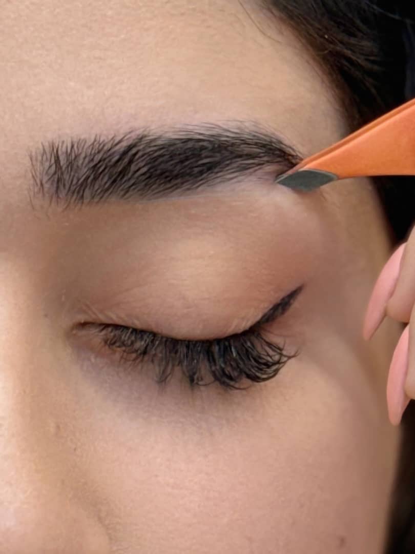 انواع تکنیک های اصلاح ابرو