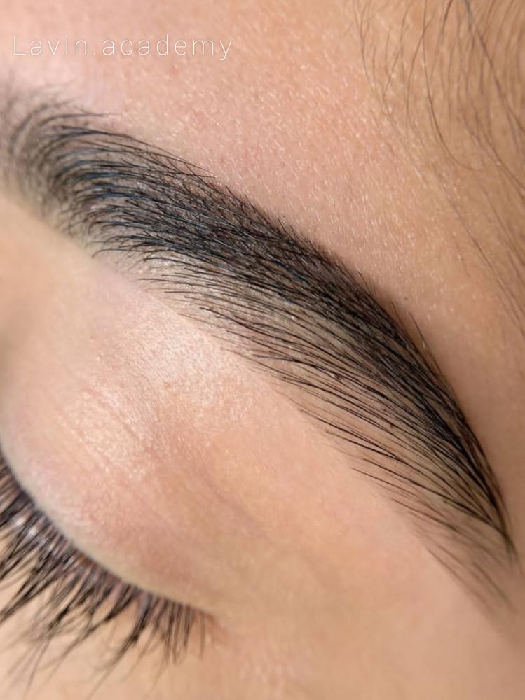 آموزش پیرایش و لیفت ابرو